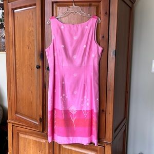 Pink, floral print sleeveless rayon/acetate size 10 dress.